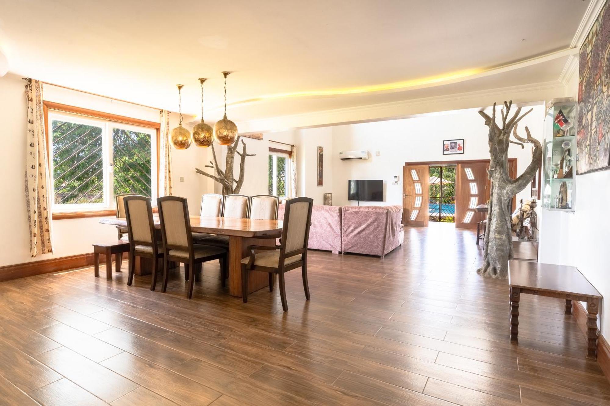 Queens Chateau Boutique Villa Diani Beach Extérieur photo